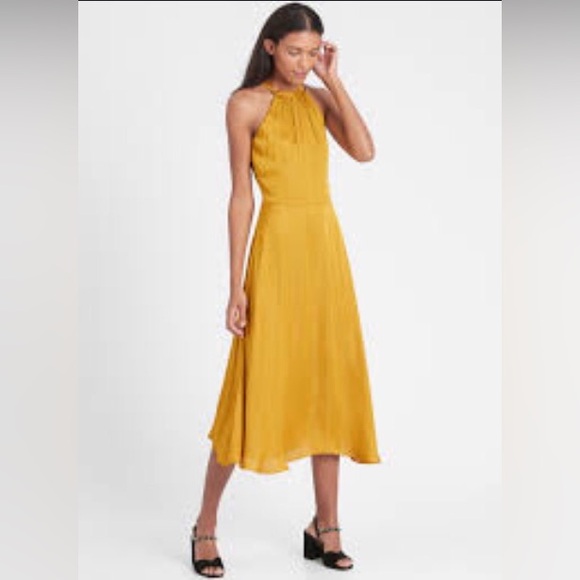 Stunning NWT 100% Silk Midi Dress, Color: Golden Yellow, & Size: 16 - Picture 2 of 16